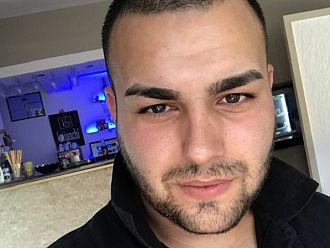 Млад мъж, спасен в COVID-реанимацията на УМБАЛ-Бургас: Подценявах опасността