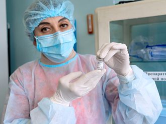 FDA обмисля дали да разреши бустер с половин доза от ваксината на Moderna