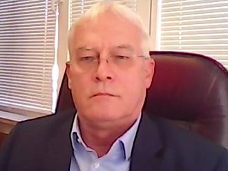 Проф. Салчев: Държавата да спре прехвърля несвойствени функции на НЗОК