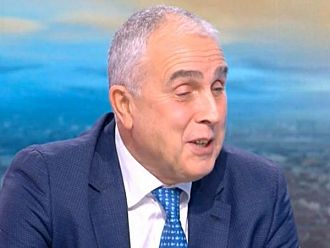 Проф. Владов: Ключът към повече трансплантации е в подкрепата на координаторите по донорство