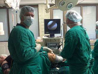 С 8-часова операция в УМБАЛ Бургас спасиха ръката на млад мъж