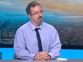 Лъчезар Томов: Леталитетът от COVID не е много завишен, но умират по-млади хора
