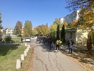 Срив в системата бави ваксинацията в УМБАЛ „Св. Анна“ - София