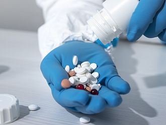 Генерични версии на новия антиCOVID препарат молнупиравир ще се предлагат в 105 бедни страни 