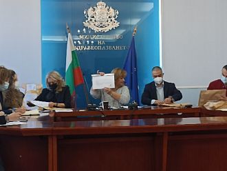 28 оферти за щадящи тестове за учениците са постъпили в МЗ