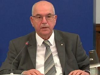 Проф. Гигов: Нека да продължим да убеждаваме хората да се ваксинират