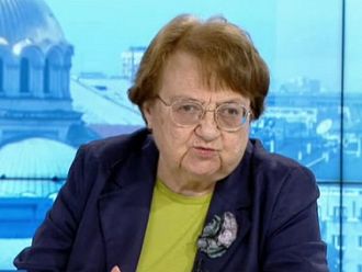 Проф. Аргирова: Три групи хора могат да получат сертификат за антитела