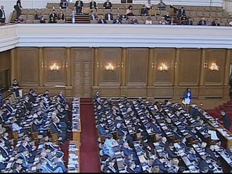 Кои са медиците в листите на „Продължаваме промяната“