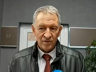 Д-р Кацаров си постави бустерна доза ваксина и призова хората да се имунизират