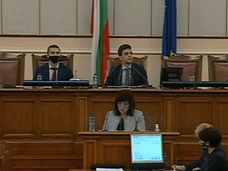 Асена Сербезова: Няма издадено разрешение за нови медицински дейности в Казичене