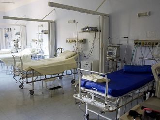 Намаляват просрочените задължения в болниците