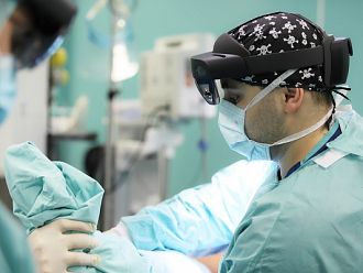 Травматолозите на ВМА работят с 3D-технология