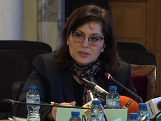 Проф. Сербезова: Стандартът не изисква документи при състояния като на жената от Враца