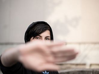 Хиляди сестри и акушерки в Австралия стачкуват заради претоварване и ниски заплати