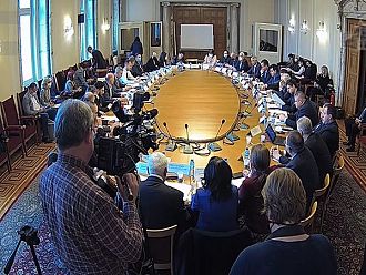 Бюджетната комисия одобри бюджета на НЗОК за 2022 г. почти без промени (Обновена)