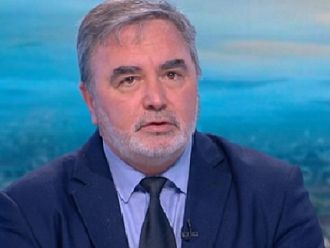 Доц. Кунчев: Мерките ще се върнат, ако се появи нов щам