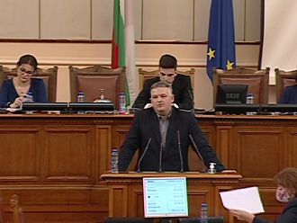 Отмениха „зеления сертификат“ за влизане в НС (Обновена)