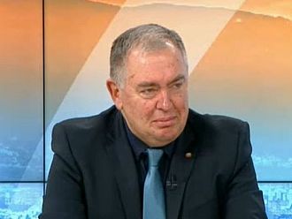 Проф. Михайлов: Допълнителното финансиране на медиците на първа линия ще продължи до края на юни