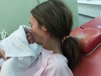 Онлайн лекция „Първа грижа за новороденото“ в УМБАЛ „Пловдив“