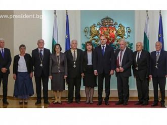 Президентът награди проф. Салчев с орден „Св. Св. Кирил и Методий“