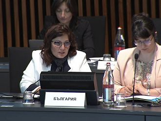 С още 9 държави искаме редуциране на доставките на ваксини срещу COVID