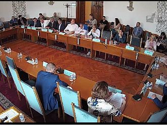 Здравната комисия прие проекта на ГЕРБ за ТЕЛК-решенията, но не и този на бившата четворна коалиция