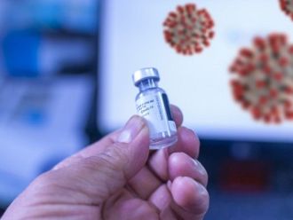 EMA предупреди за тежки алергични реакции от COVID ваксината на Novavax