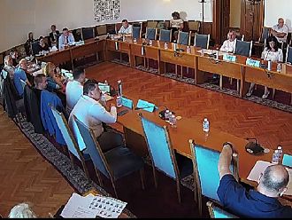 Приеха на първо четене съсловната организация на фелдшерите и плащането на кръводарителите