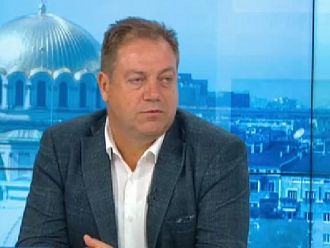 Д-р Маджаров: Нонсенс е да може да получаваме терапия с хартиена рецепта в чужбина, но не и у нас