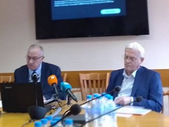 Проф. Салчев: 154 болници са постигнали минималните заплати от 2000 лв. на лекар