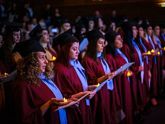 Дипломира се шестият випуск сестри и акушерки в сливенския филиал на МУ - Варна