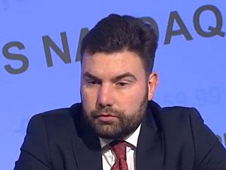 Шарков: Проблемът със заплатите в сектора е че не са на пазарен принцип