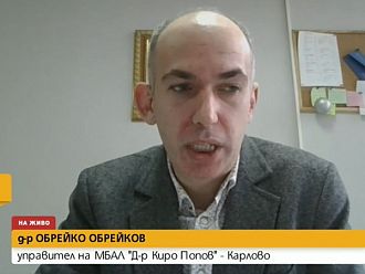 Шеф на болница се качи на линейка, за да спаси пострадала жена