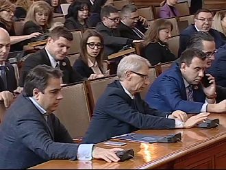 Окончателно: Заплатите на медиците са в НРД, ще се финансират приоритетни болници