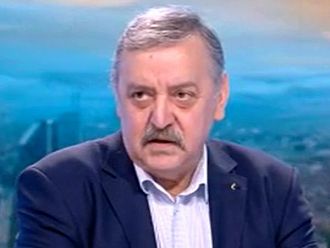 Проф. Кантарджиев: Не трябва да се държим така, все едно COVID го няма