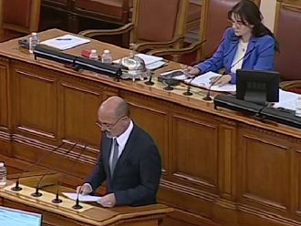 Меджидиев: Най-важно е да осигурим достойно заплащане на сестрите