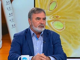 Доц. Кунчев: Влажното време отлага летните вируси, забавя ги