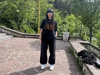 15-годишно момиче се нуждае от операция на гръбнака в Турция