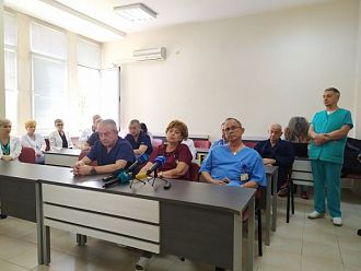 Началниците на клиники в