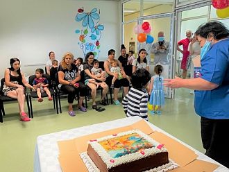 Малките пациенти в УМБАЛ “Свети Георги” с изненади за 1 юни