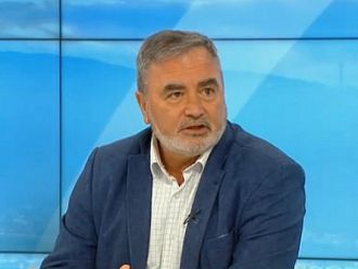 Доц. Кунчев: Няма данни за замърсяване на морската вода, водите за къпане са безопасни