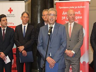 Проф. Гетов: Човешката кръв е безценна