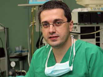 Доц. Минкин: Радиохирургията не е вълшебна пръчица