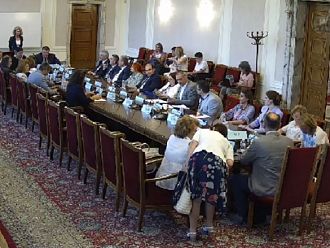 Здравната комисия прие промяна в ЗЗО и правила за избор на управител на НЗОК (Допълнена)