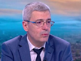 Проф. Гетов: По отношение на недостига на лекарства си играем на „котка и мишка“ с вносителите