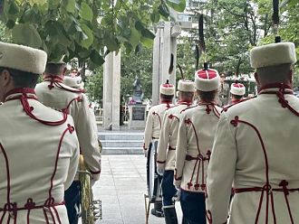 Денят на спасението: Почетоха паметта на медиците, загинали при спасяването на живот