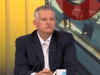 Доц. Тонев: Нужен е по-сериозен контрол за помощните средства, но това ще забави процеса