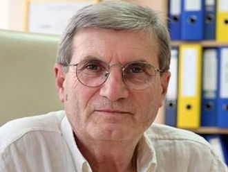 Проф. Хинков: Повечето държавни болници у нас са „цъкащи бомби“
