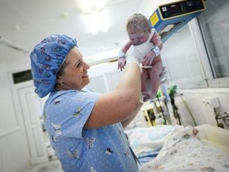 Най-големият ни проблем е невъзможността за автономност, казват акушерки