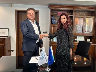 Меморандум за сътрудничество подписаха БЛС и ИАМН